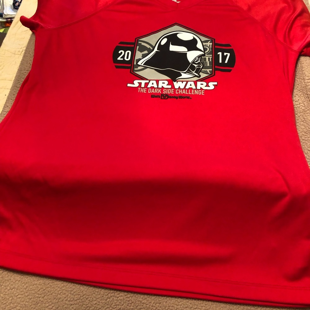 RunDisney 2017  Star Wars Dark Side Woman’s Large Darth Vader T-Shirt